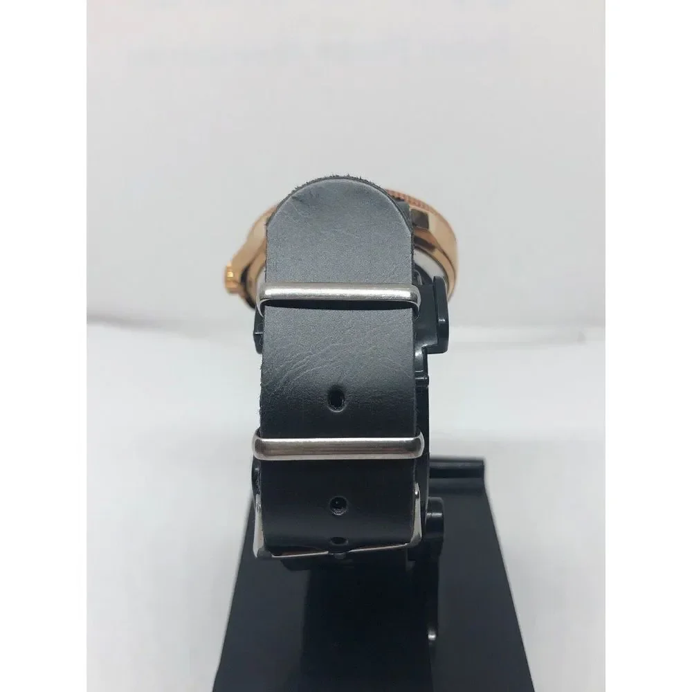 Fossil AM4483 Women's Black Leather Analog Dial Quartz Genuine Wrist Watch RK390